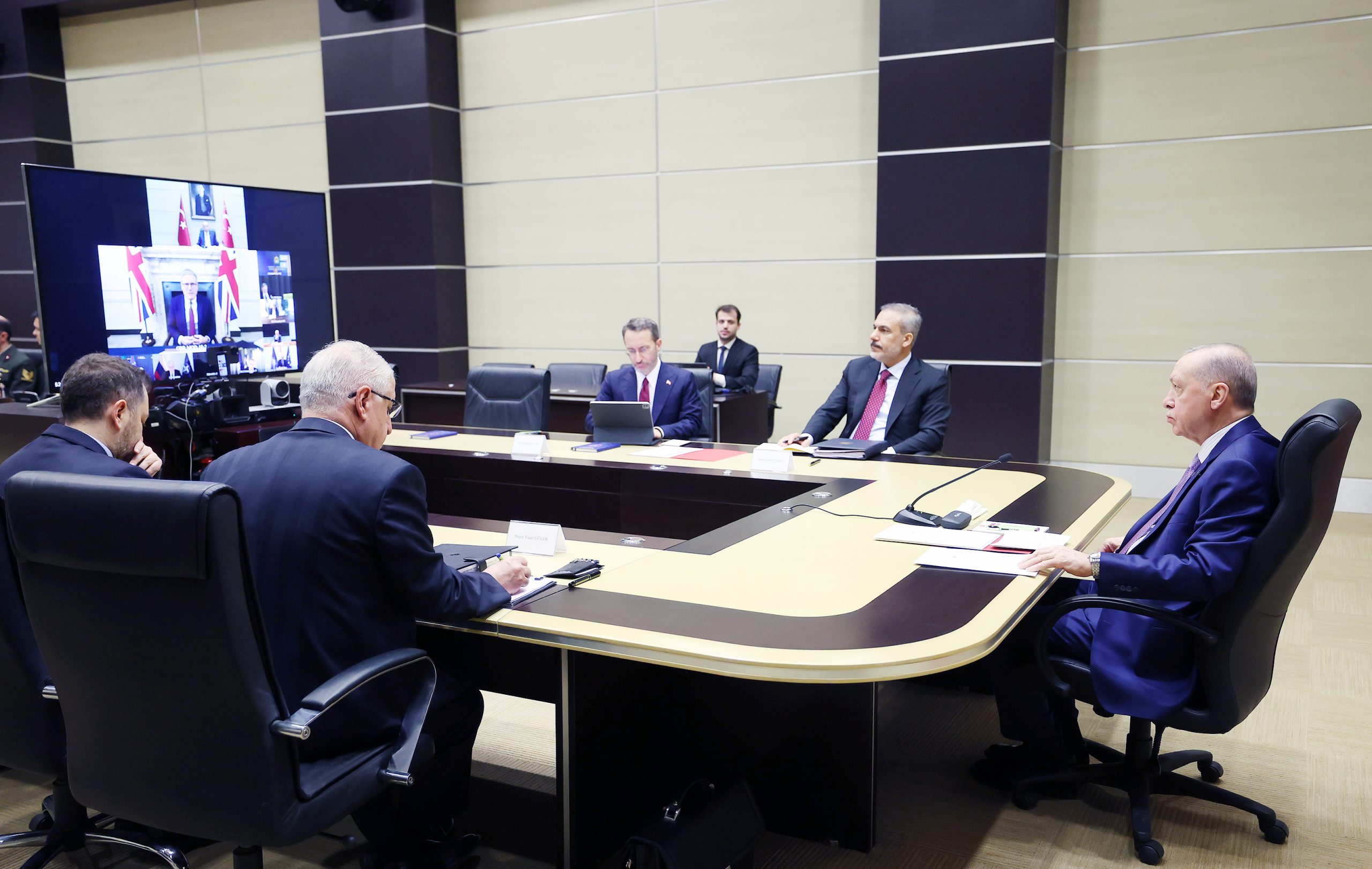 İstanbul Cumhurbaşkanı Erdoğan, Milli Savunma Üniversitesi'nde Çevrimiçi Liderler Toplantısı'na katıldı