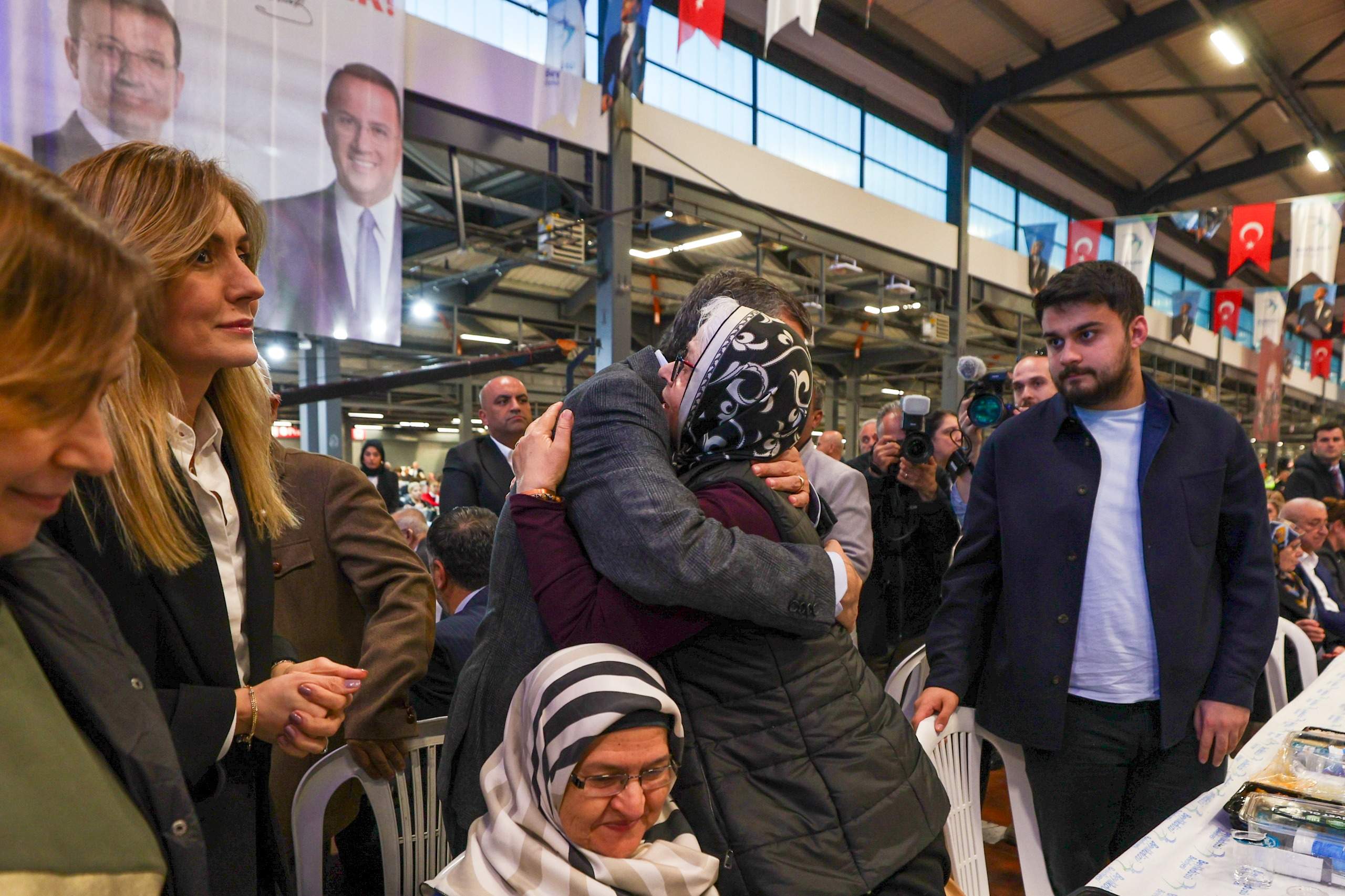 İstanbul Özel: Halkın seçilmiş başkanlarını, seçtiklerimizi ve sevdiklerimizi bizden kopardılar