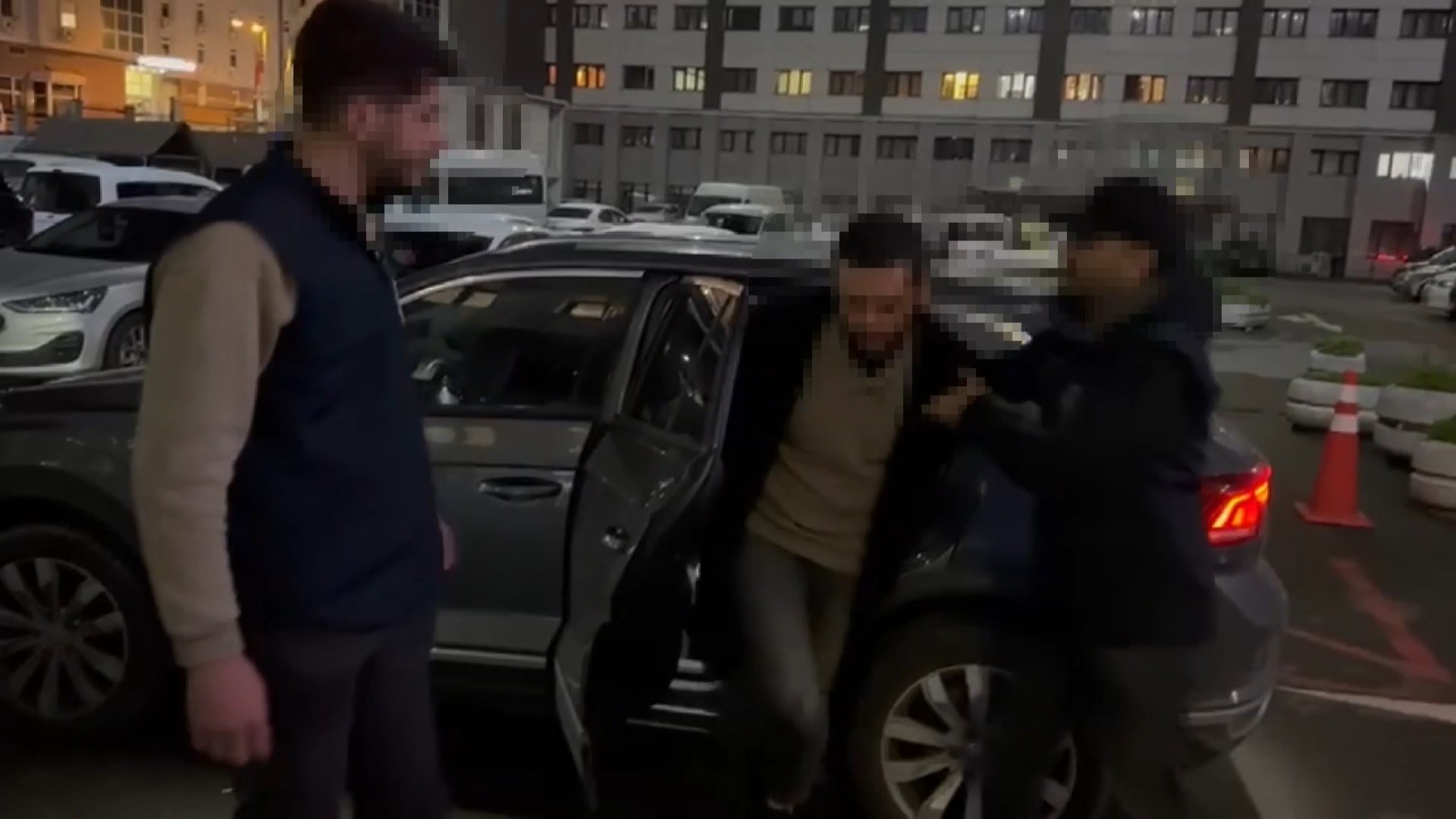 İstanbul Sosyal medyada provokatif paylaşımlar yapan 2 şüpheli gözaltına alındı