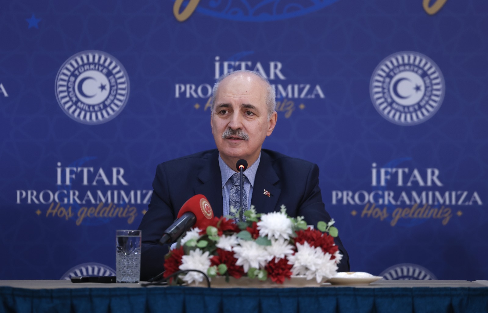 İstanbul- TBMM Başkanı Kurtulmuş: Terörsüz Türkiye hedefi, TBMM'deki siyasi partilerin ortak tavrıyla çözümlenecektir İstanbul TBMM Başkanı Kurtulmuş: Terörsüz Türkiye hedefi, TBMM'deki siyasi partilerin ortak tavrıyla çözümlenecektir