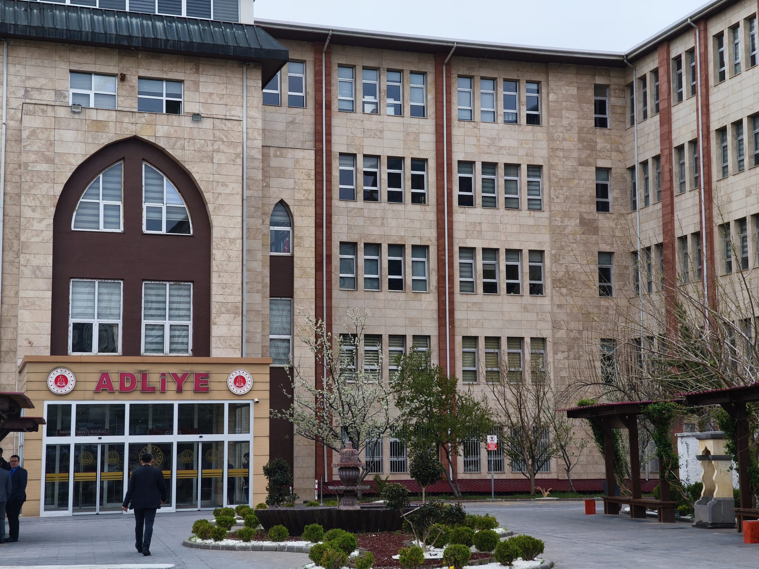 Kahramanmaraş'ta 115 kişiye mezar olan Penta Park Sitesi'nin sanığı: Depreme hiç suç yüklenmiyor