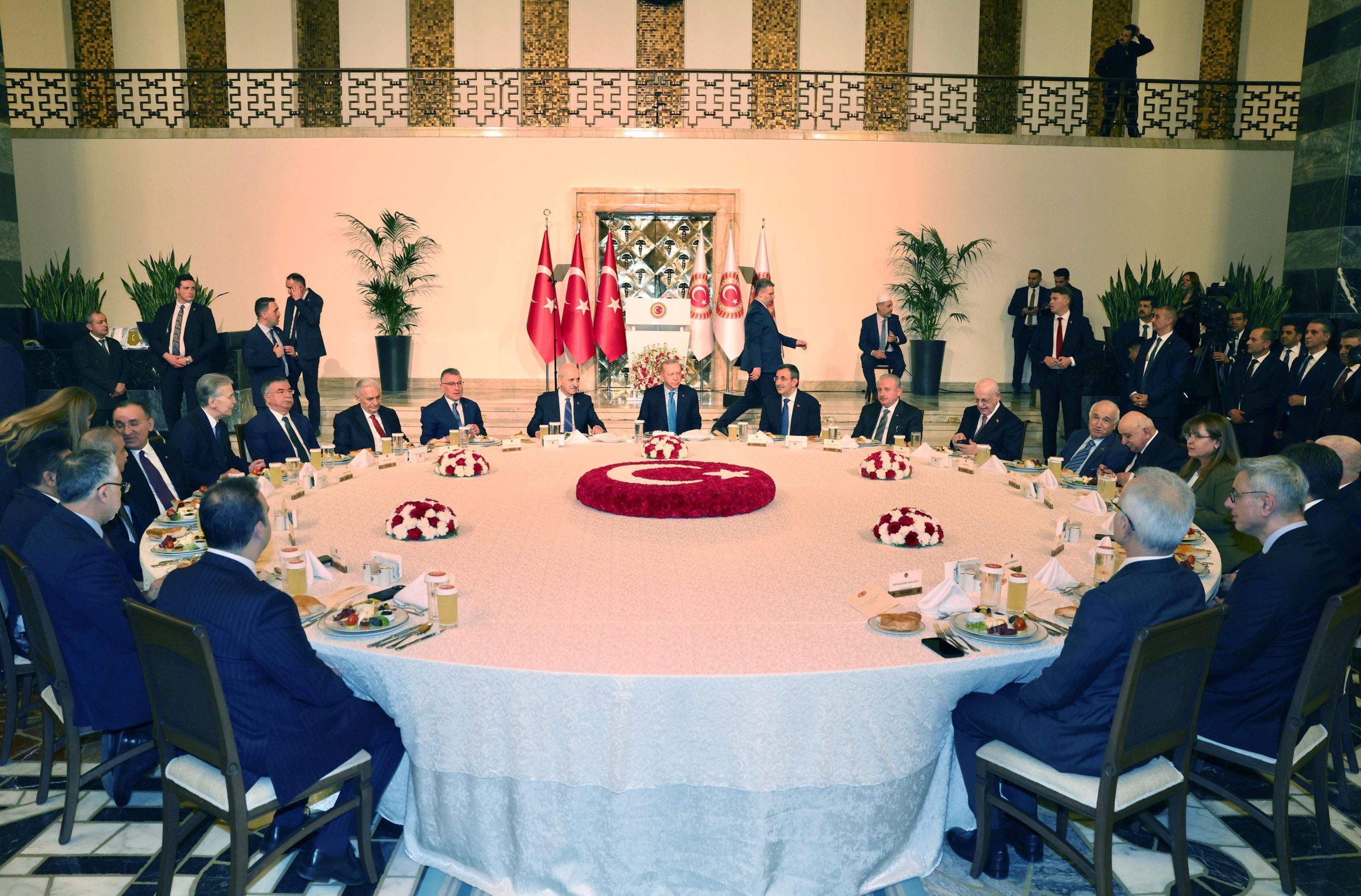 Kurtulmuş: 'Terörsüz Türkiye' sürecinin bir an evvel tamamlanması gerekiyor