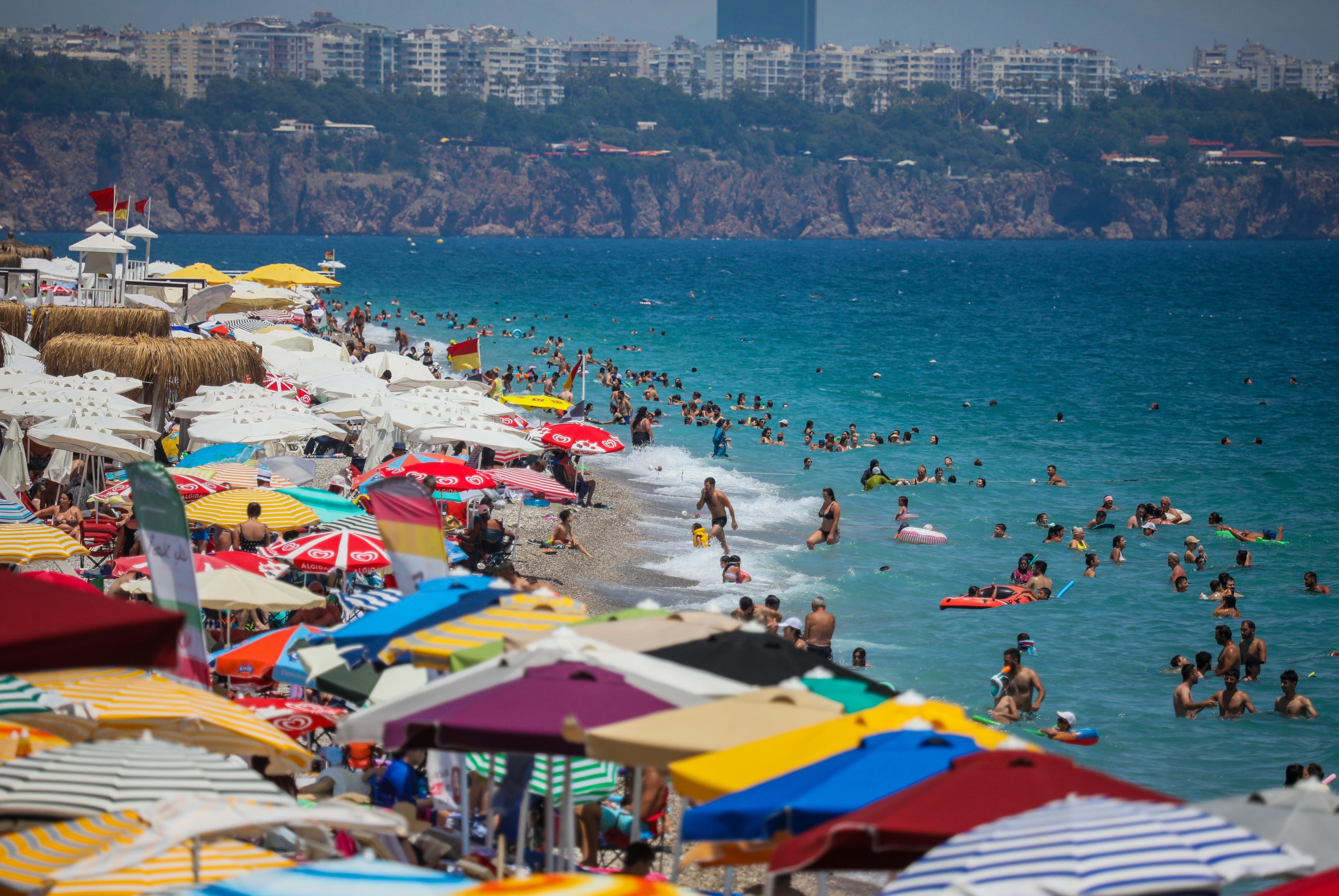 'Savaşlar biterse Antalya'ya 20 milyon turist gelir'