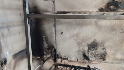 Kahramanmaraş’ın Göksun ilçesinde bir ikamette elektrik kontağından çıkan yangın maddi