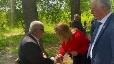 Sumbas merkez ve Mehmetli Beldesi’nde parti üyeleriyle bir araya gelen