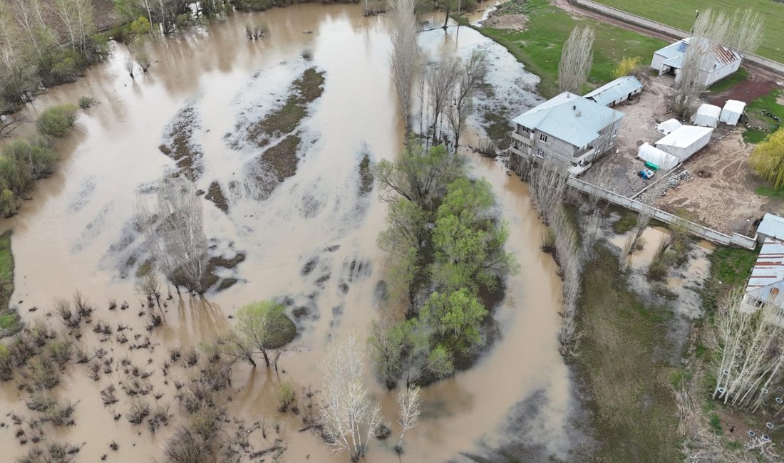 Semih YARDIMCI/PATNOS (Ağrı), -AĞRI’nın Patnos ilçesinde yağış sonrası Badişan Deresi