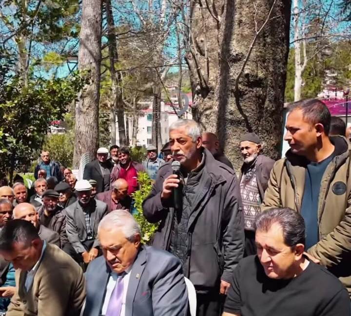 f0a95b62 7bf9 4e37 b85d d287de190f89