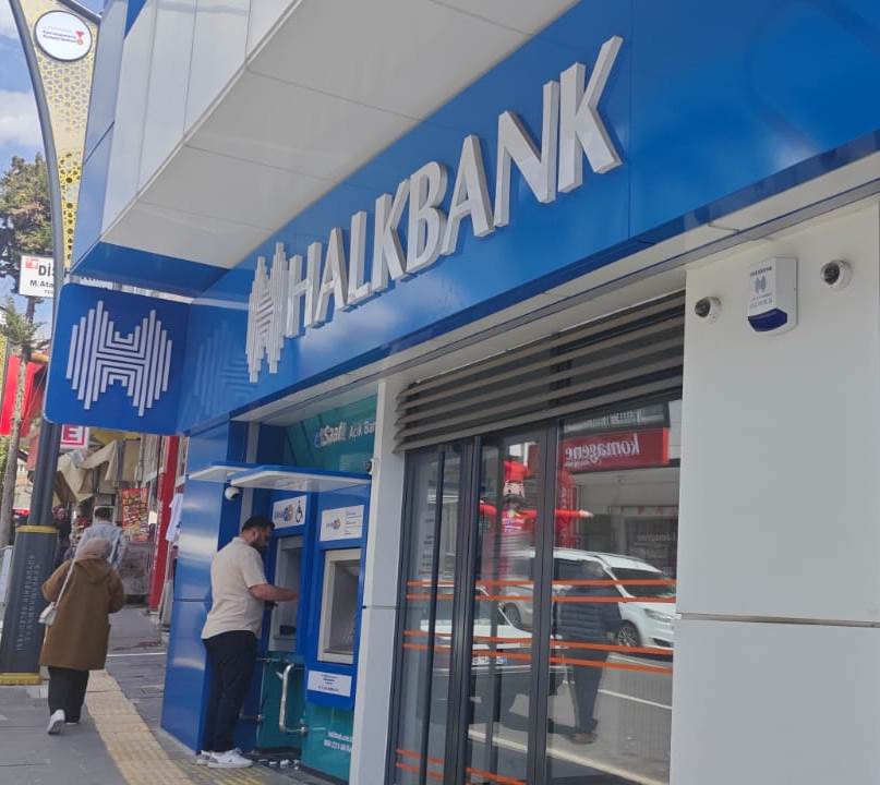 f2ca7710 84a7 4de0 baa9 683e6dd94fd5