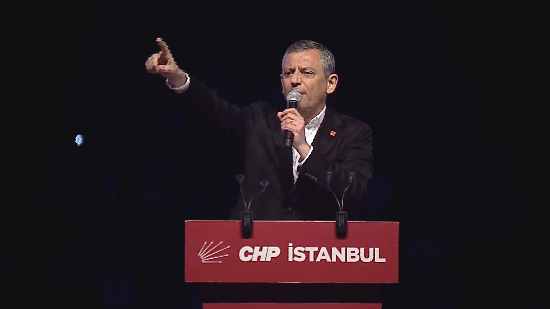 İstanbul Özgür Özel, Beylikdüzü'nde konuştu