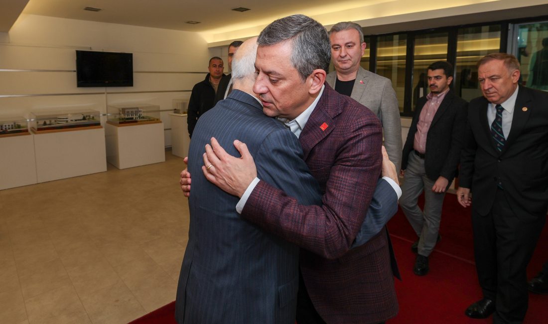 ANKARA, – CHP Genel Başkanı Özgür Özel, oğlu Bülent Yaşar’ı