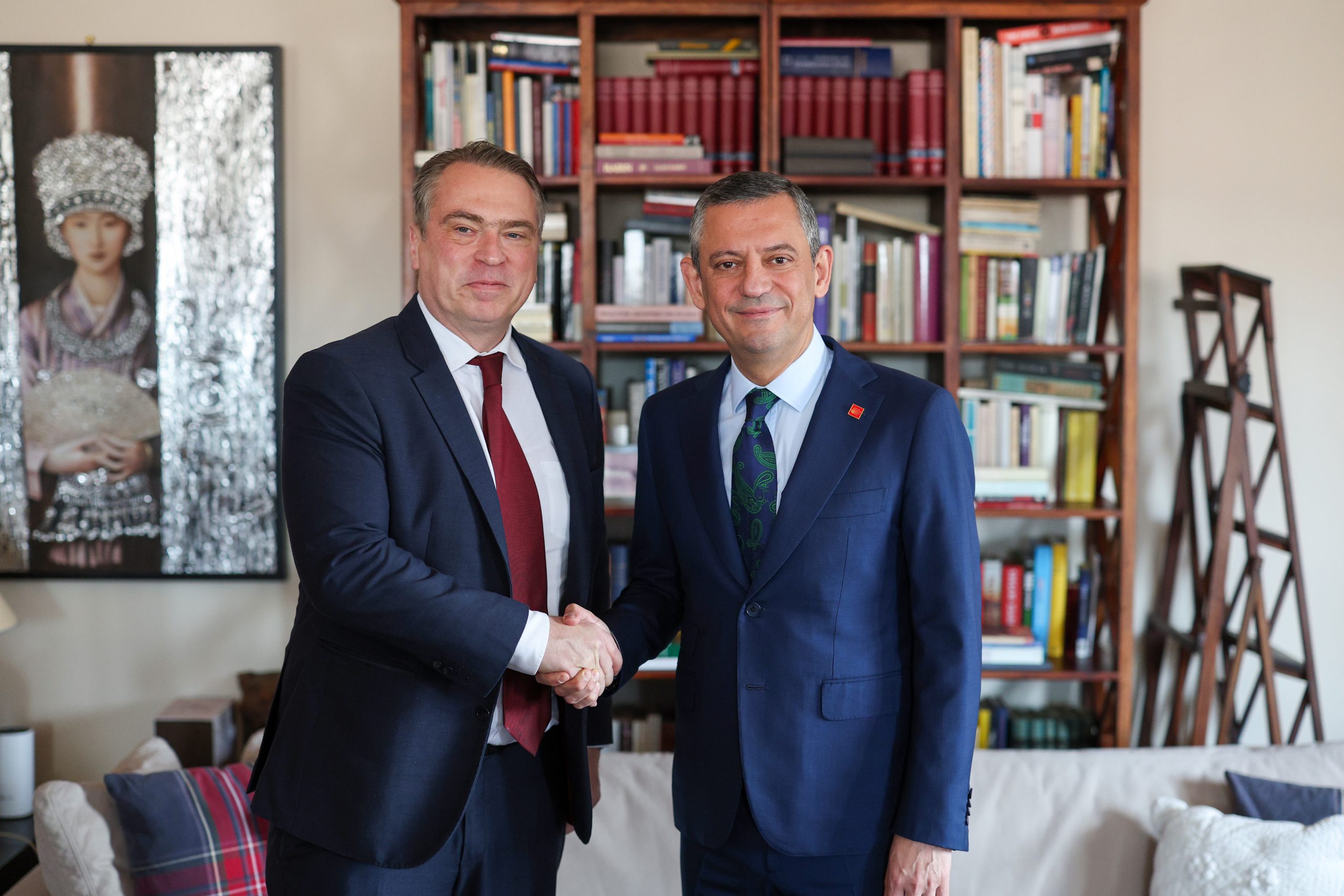 Özgür Özel, AB büyükelçileri ile bir araya geldi