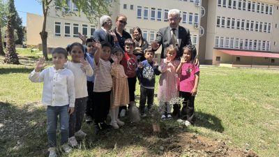 Kadirli’nin başarılı okullarından TEAŞ Aslantaş HES ilkokulu ve ortaokulunun çocuk
