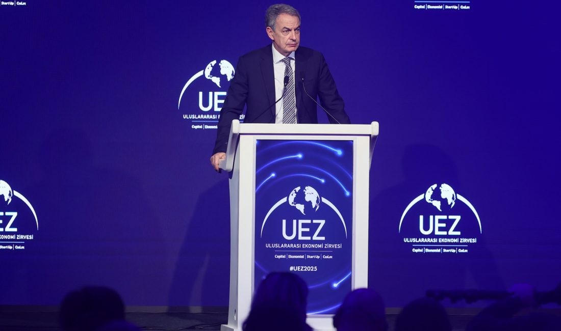 SAKARYA, – ULUSLARARASI Ekonomi Zirvesi’nin ikinci gününde açılış konuşmasını yapan