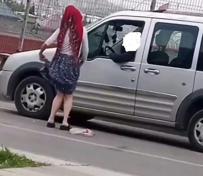 09ed7582 7fed 40eb 8926 dbf0901bc542