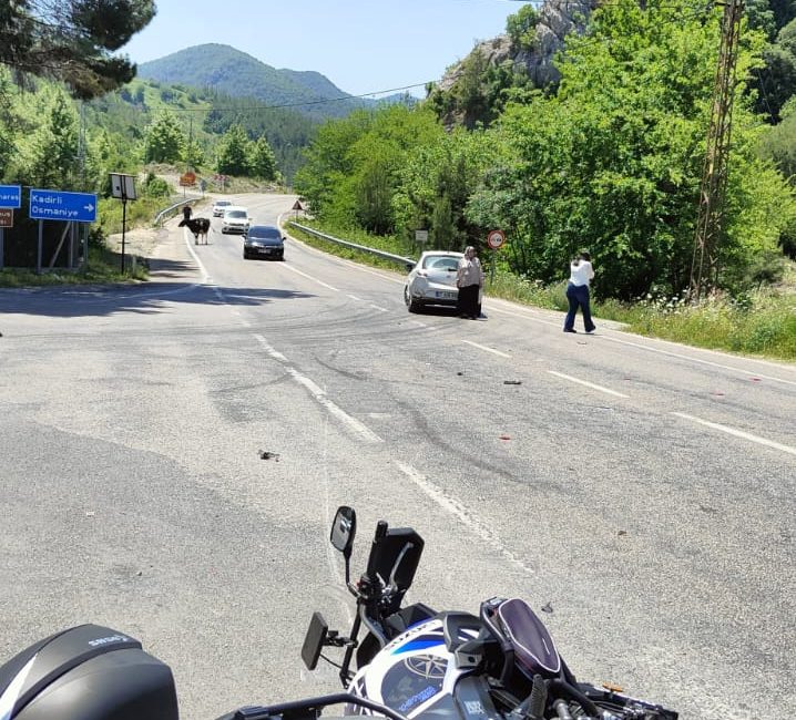 İskender ZENGİN/ ANDIRIN (Kahramanmaraş), DHA-Kahramanmaraş’ın Andırın İlçesinde meydana gelen Trafik