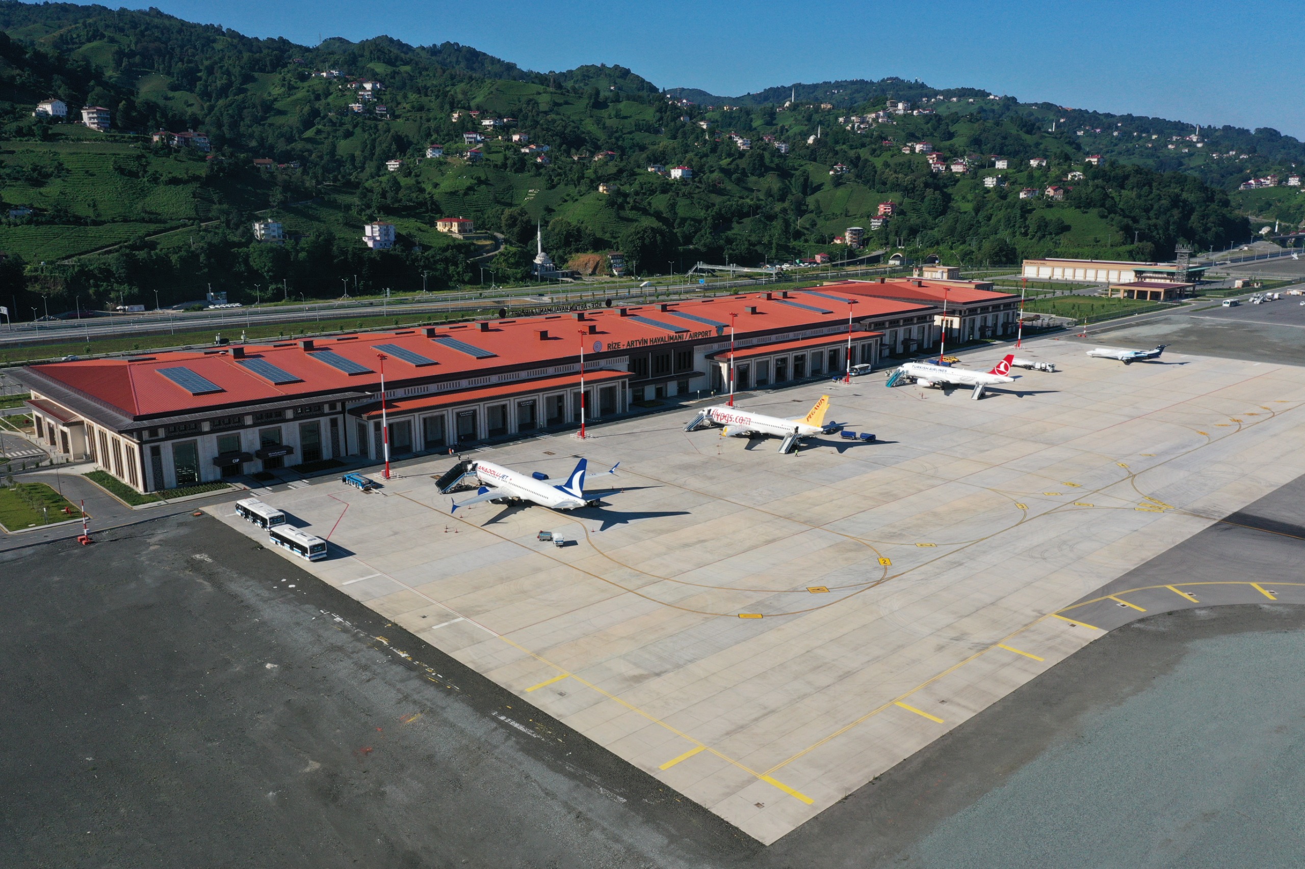 Bakan Uraloğlu: Rize Artvin Havalimanı’ndaki ILS sisteminin kurulumunu tamamladık