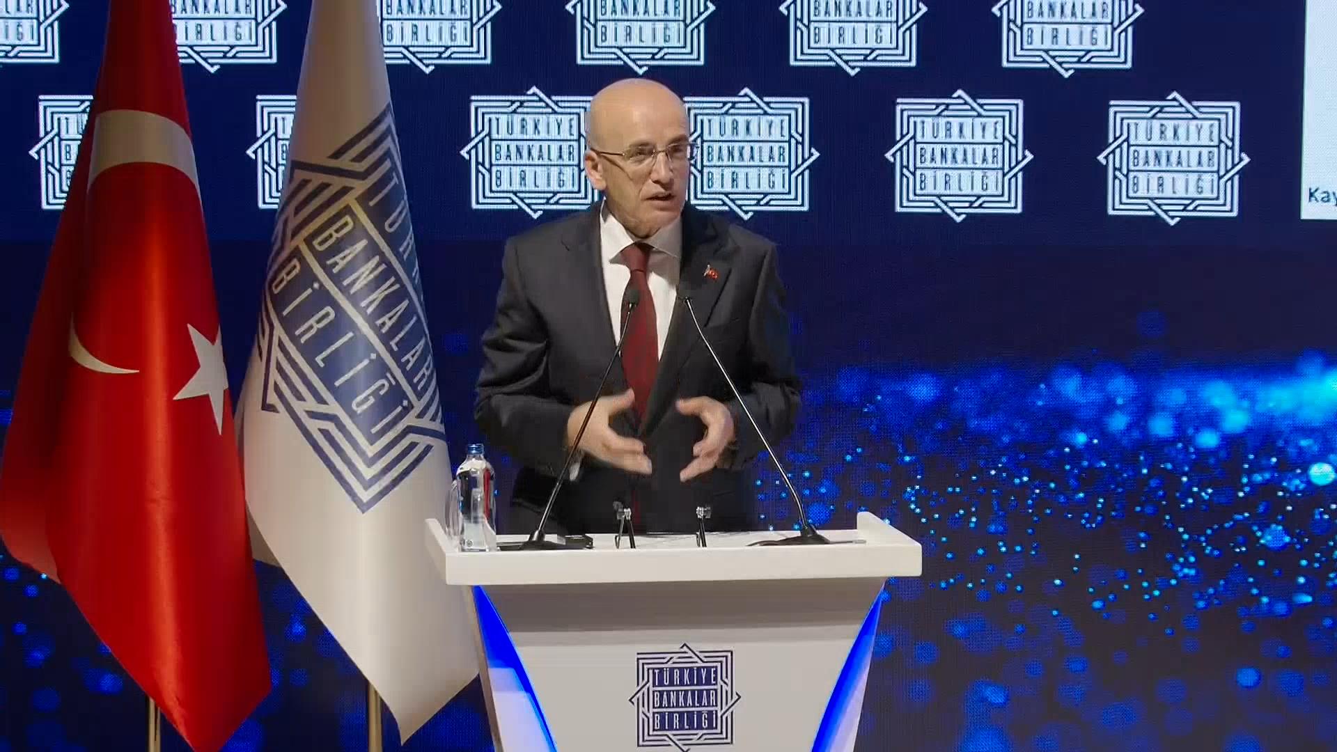 İstanbul Bakan Şimşek: Yıl sonu enflasyonun tahmin aralığı içerisinde gerçekleşeceğine samimi bir şekilde inanıyoruz