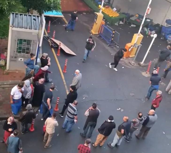 Baran AKKAYA-Uğur ŞAHİN-Emin YEŞİL-Taylan ERGÜN/İSTANBUL, – BAYRAMPAŞA’daki Muzaffer Öztekin Zemin