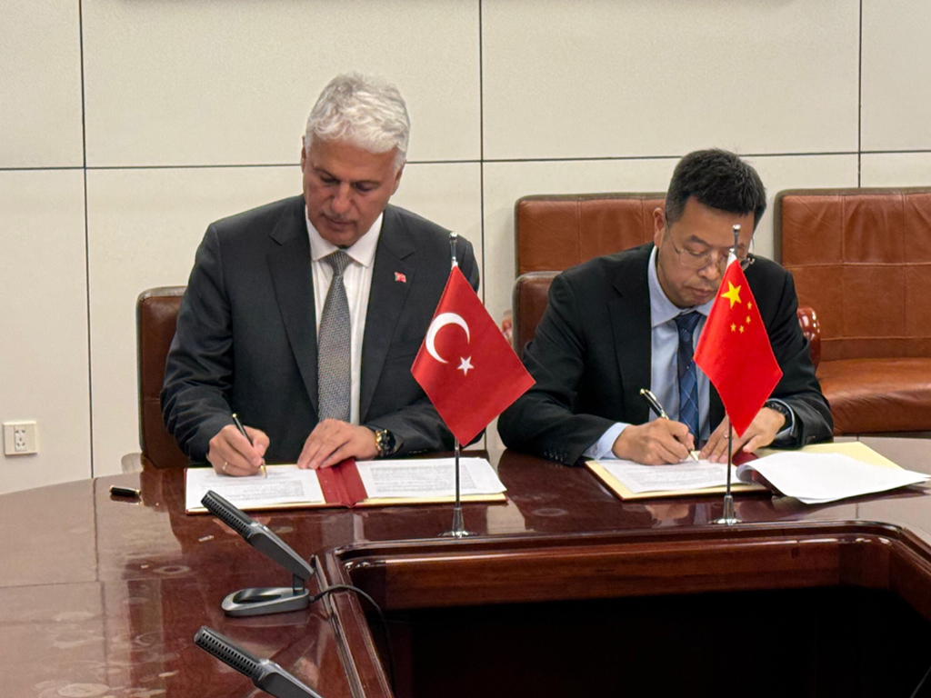 İstannbuıl Türkiye ile Çin arasında haftalık yolcu sefer hakkı 49'a çıkarıldı