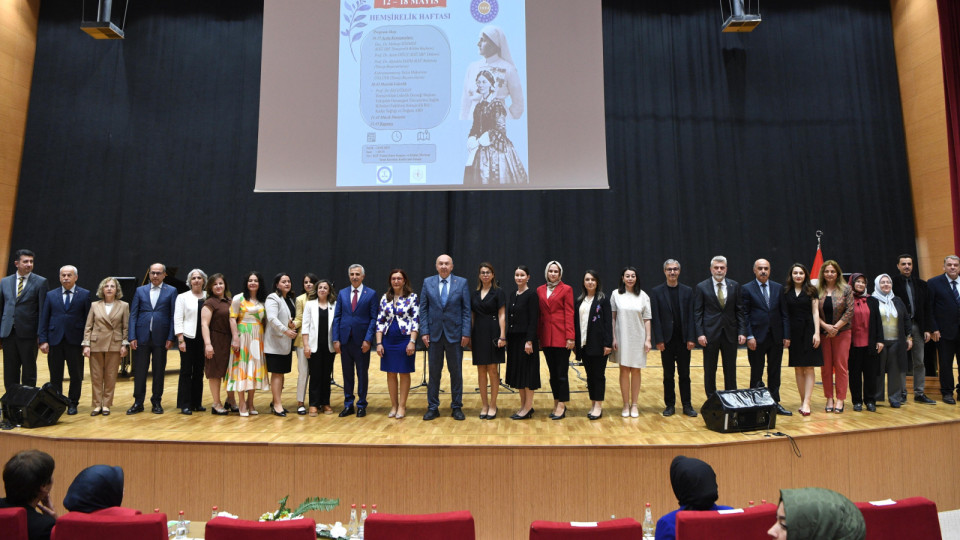 KSÜ tarafından Hemşirelik Haftası kapsamında düzenlenen programa katılan Başkan Görgel,