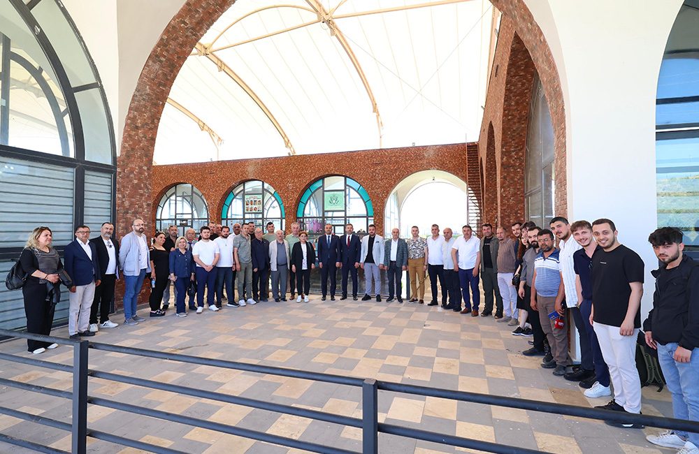 Basın mensuplarıyla bir yıllık görev sürecinde tamamlanan, yapımı devam eden