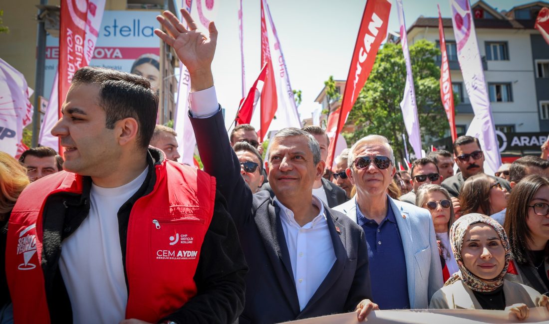 Özgür Özel: Demokrasi, eşit şartlarda mücadele olduğu zaman iyidir Aliekber METE-Ayşenur DEMİRTAŞ GÜL/ANKARA, – CHP Genel Başkanı Özgür Özel,