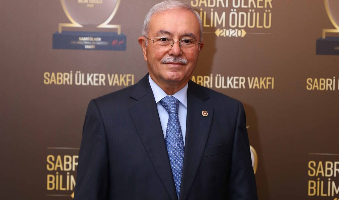 İSTANBUL, – SABRİ Ülker Vakfı’nın eczacılara yönelik ‘Beslenme ve Beslenme