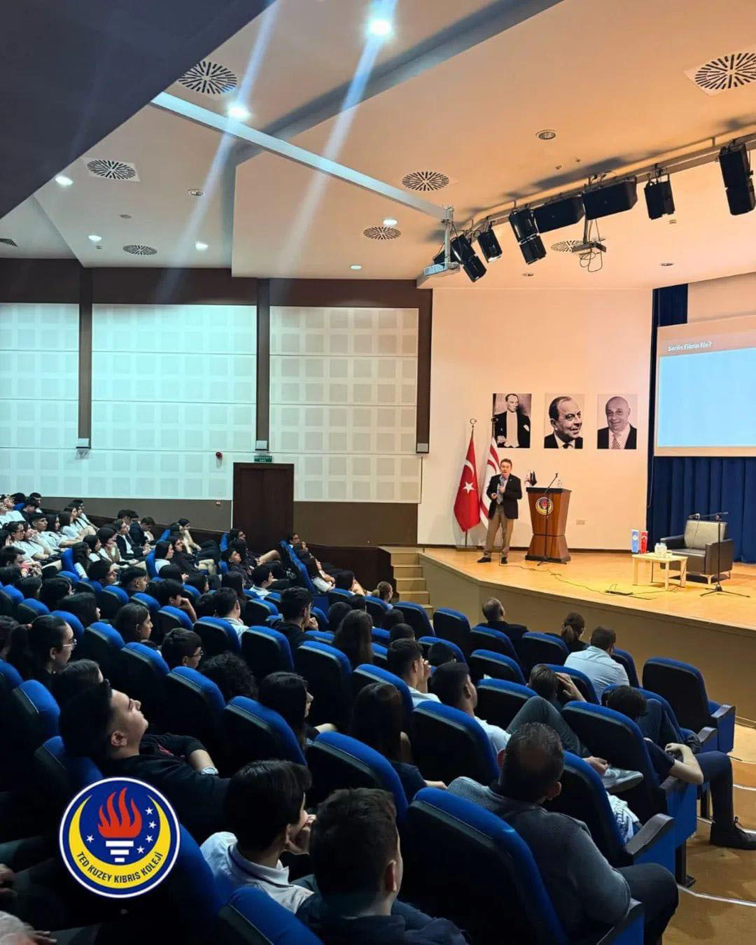 TED Üniversitesi Rektörü Prof. Dr. Sabuncuoğlu, KKTC’de öğrencilerle buluştu TED Üniversitesi Rektörü Prof. Dr. Sabuncuoğlu, KKTC’de öğrencilerle buluştu