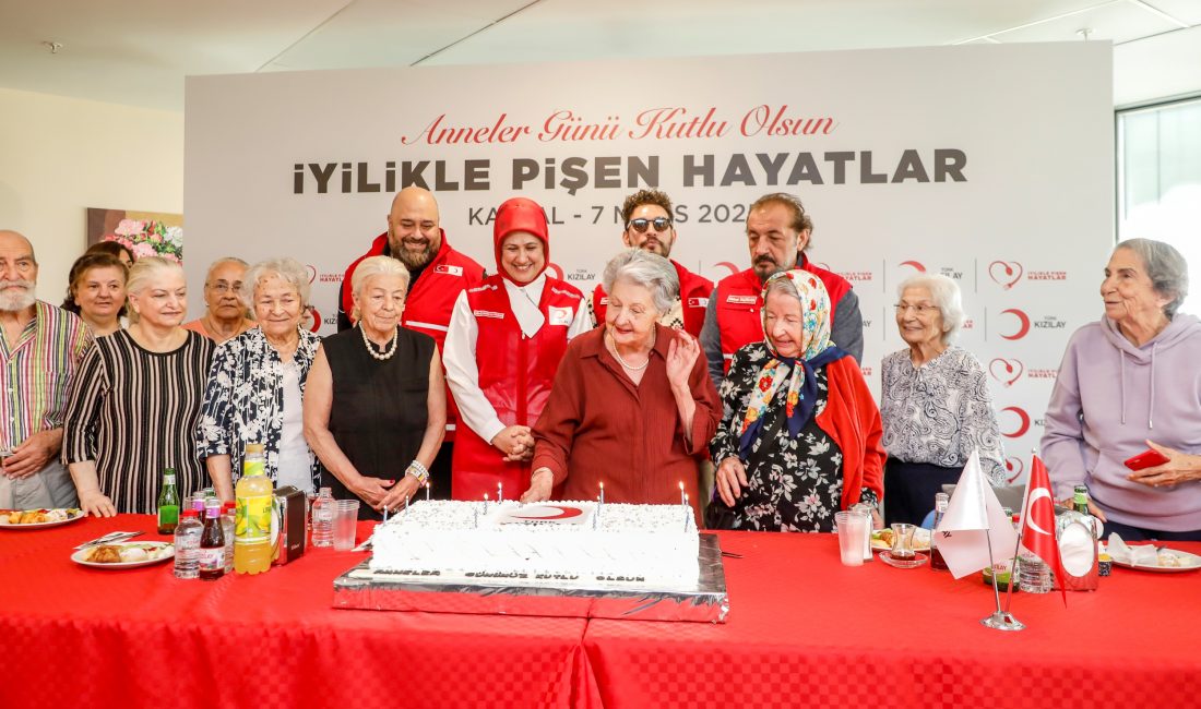 İSTANBUL, – TÜRK Kızılay, Anneler Günü’nü deprem bölgesinde anne ve