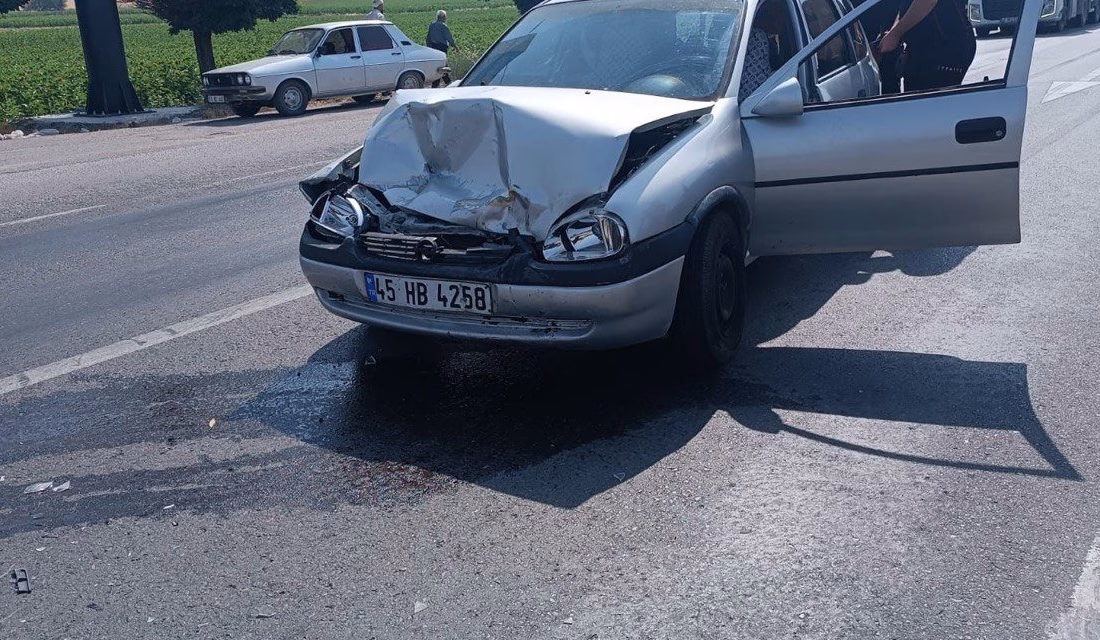 Kahramanmaraş’ta traktör römorkunu arkadan çarpan sürücü yaralandı. 
