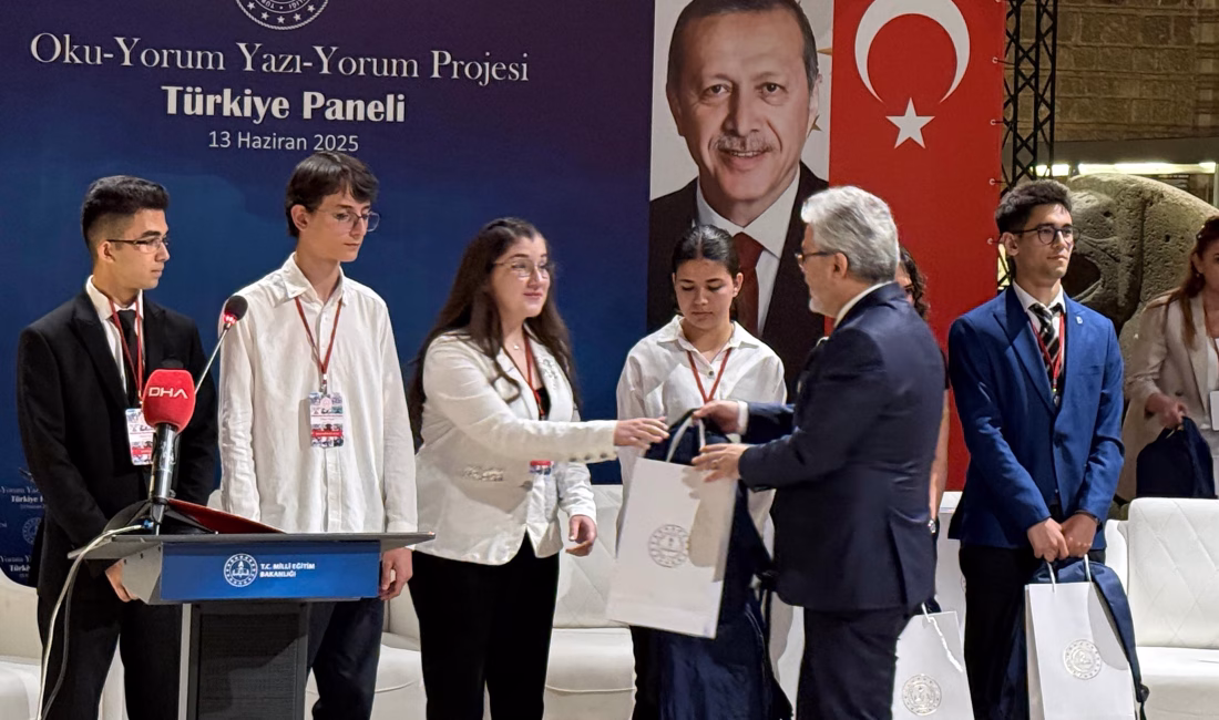 Ayşenur DEMİRTAŞ GÜL-Batuhan DURNAOĞLU/ANKARA, – ANKARA’da ‘Destanlarımı Çiziyorum Çizgi Roman
