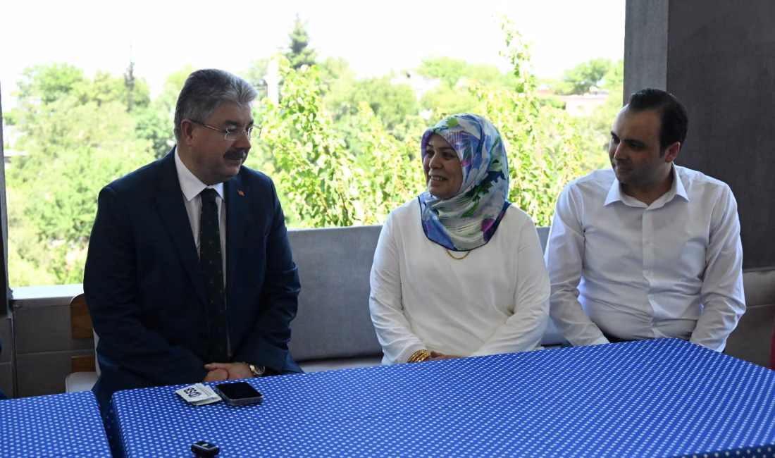 Vali Dr. Erdinç Yılmaz, 16 Haziran 1988 tarihinde Ağrı’da verdiği