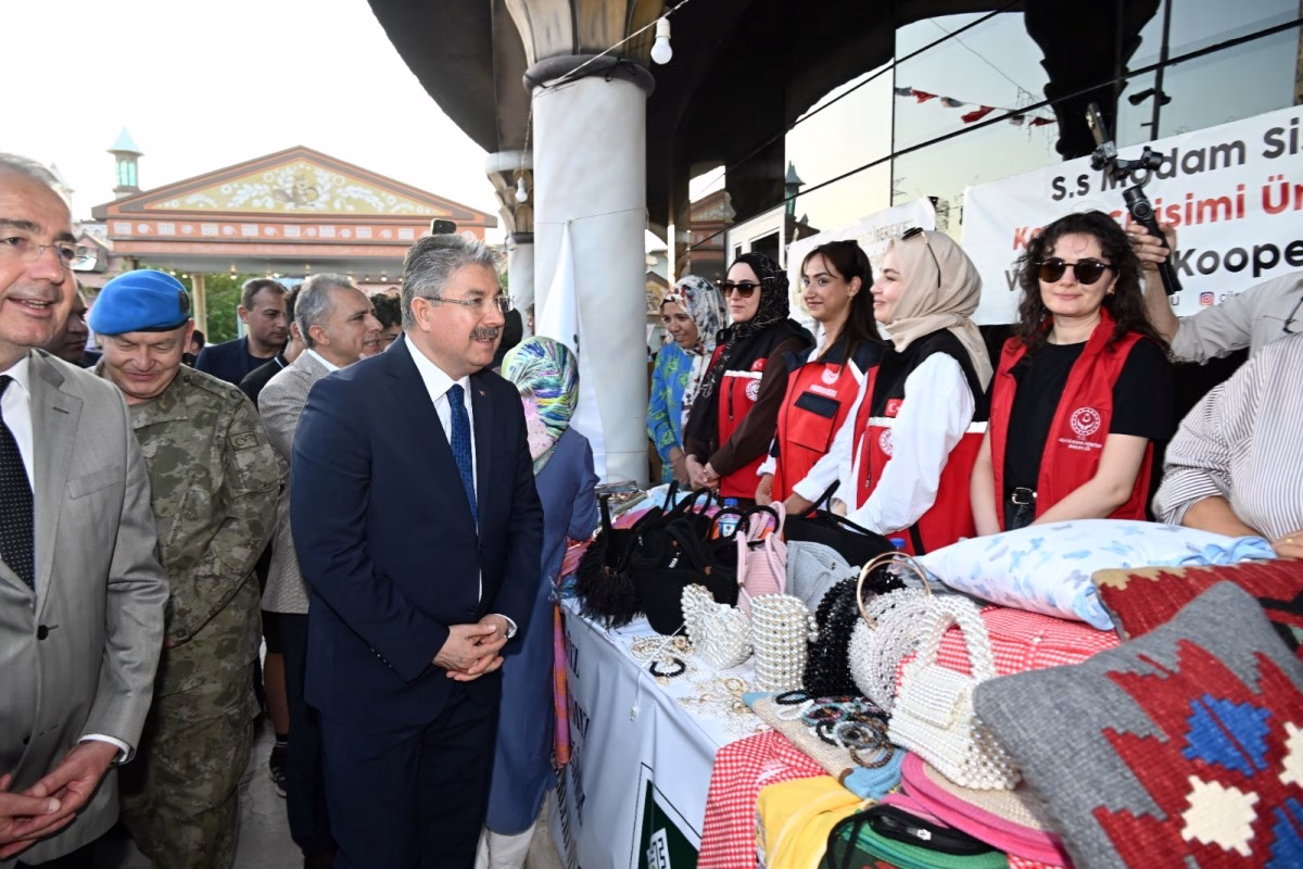 OSMANİYE BÜYÜK AİLE FESTİVALİ"NE ÇOK SAYIDA VATANDAŞ KATILDI