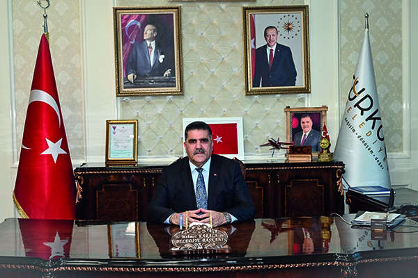 Türkoğlu Belediye Başkanı Mehmet Karaca, Kurban Bayramı dolayısıyla birlik, sevgi