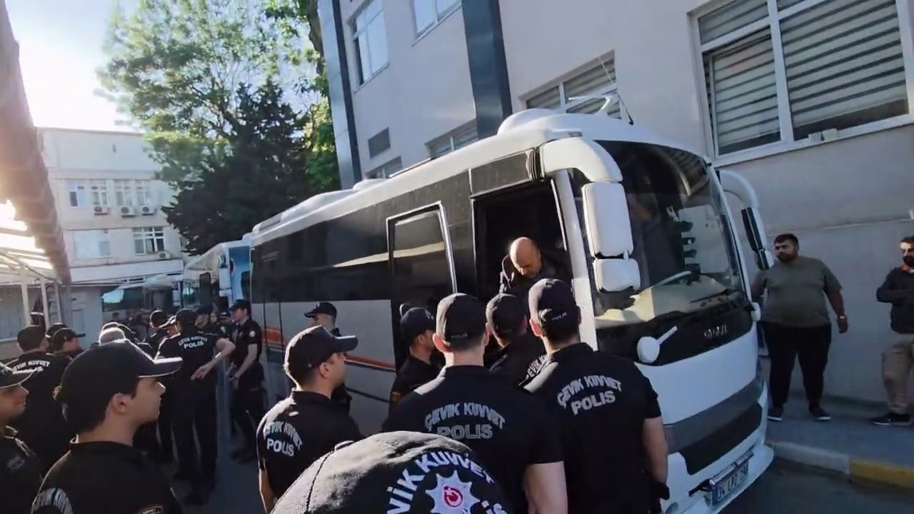 İstanbul İBB'ye yönelik yürütülen yolsuzluk soruşturmasında gözaltı sayısı 'e yükseldi