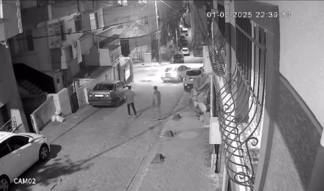 Baran AKKAYA-Altunay TUGA/İSTANBUL, -KÜÇÜKÇEKMECE’de 3 çocuk, bir evin balkonuna torpil