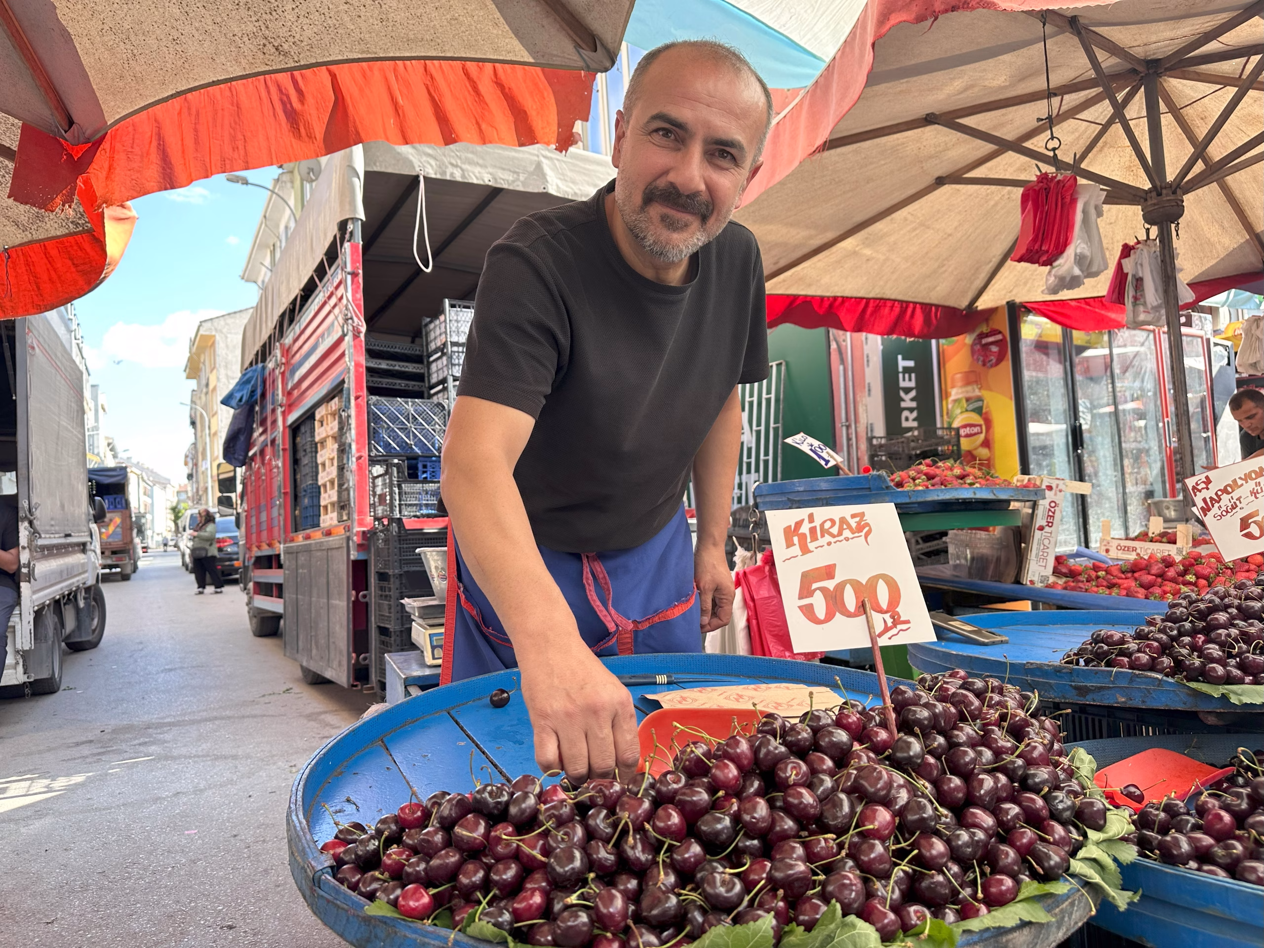 Zirai donun vurduğu kiraz, Eskişehir'de kilosu liradan satışta