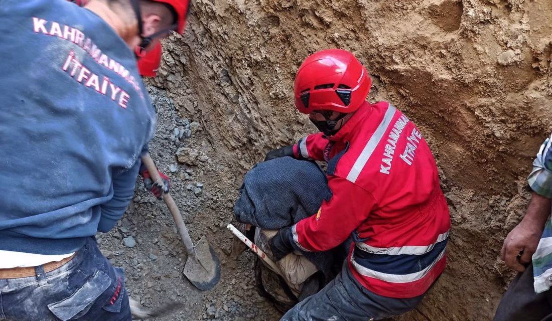 Kahramanmaraş’ta evinin bahçesinde kazı çalışması yapan bir kişi, kazdığı toprağın