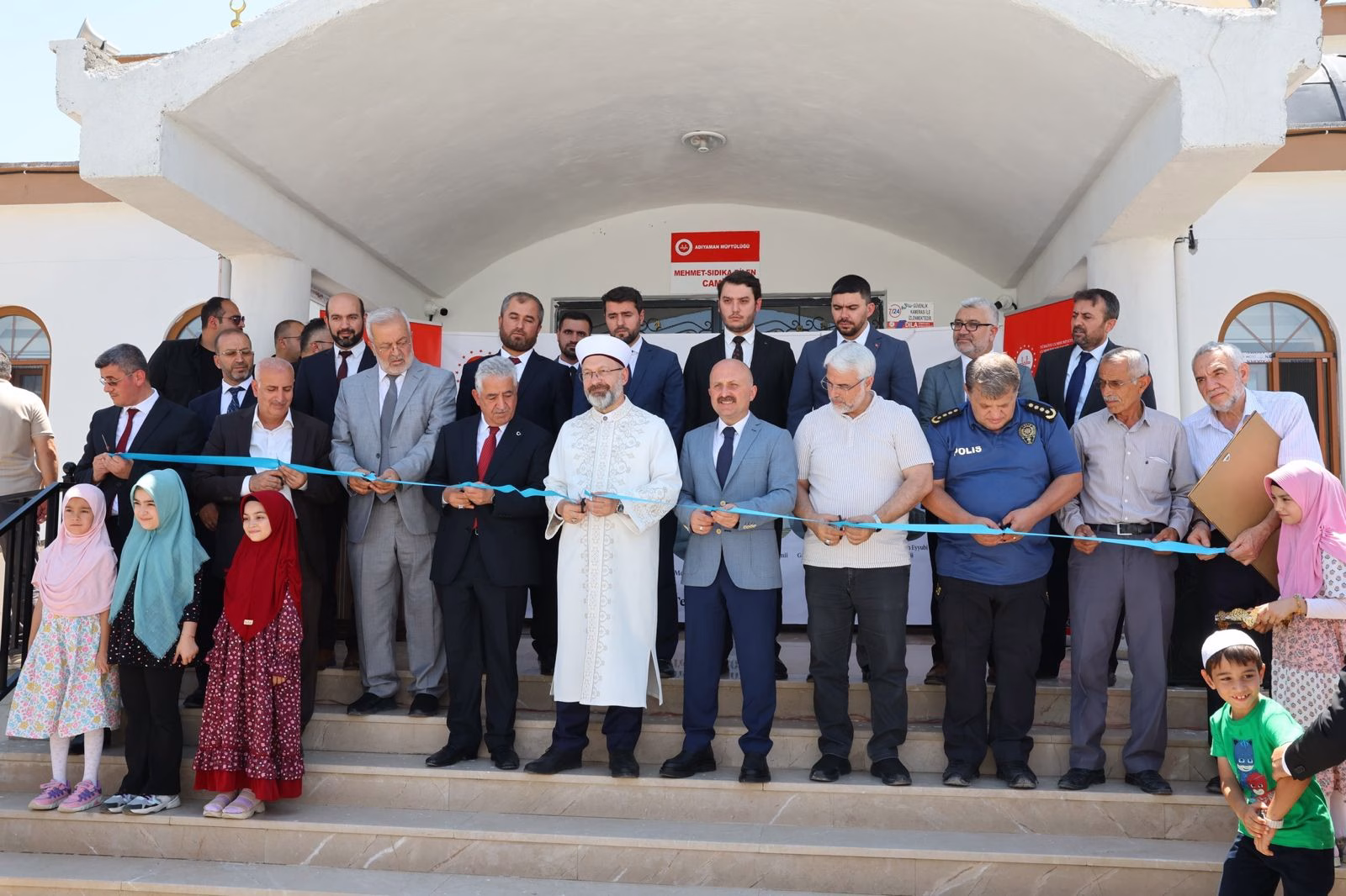 Adıyaman’da cami ve Kur’an kursu yeniden ibadete açıldı