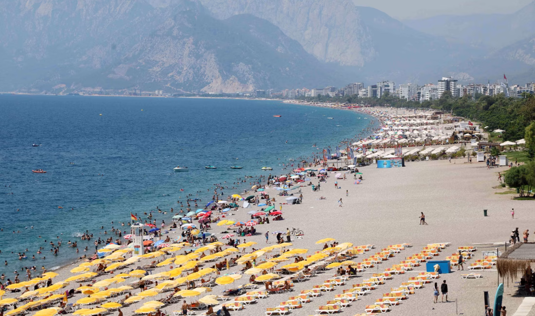 İrem GÜNEYBAZ/ANTALYA, – ANTALYA’da günlerdir yüzde 10 seviyelerinde seyreden nem