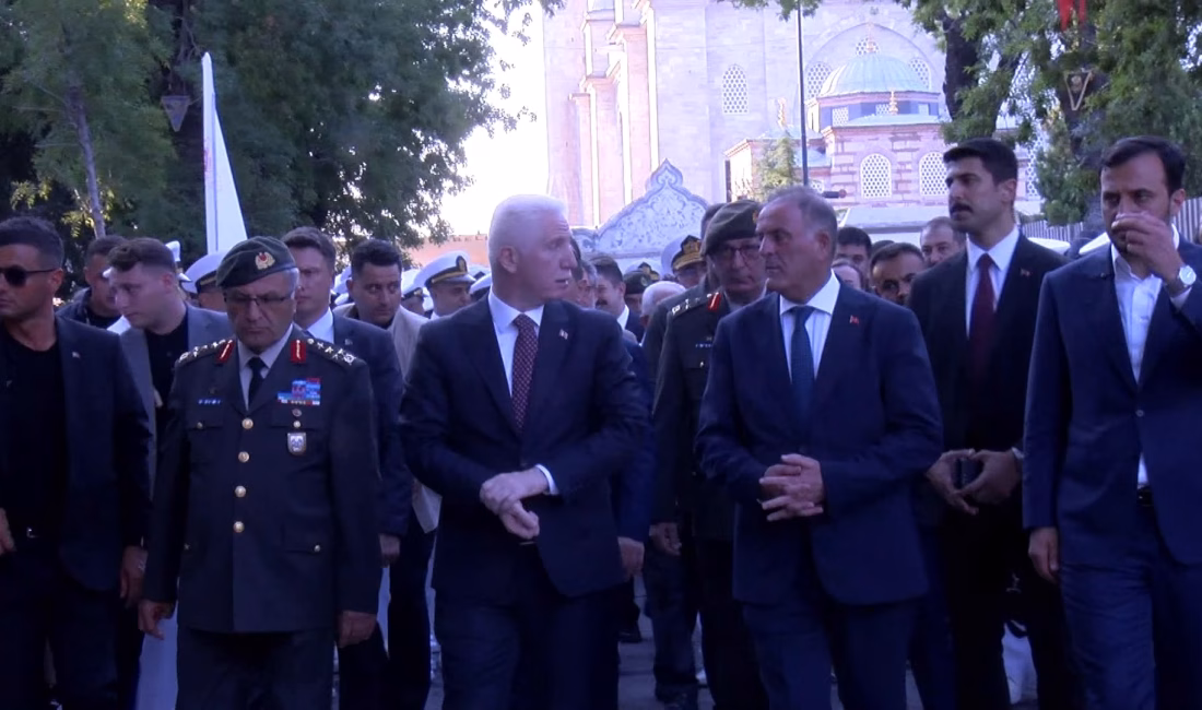 Baran AKKAYA/İSTANBUL, – FATİH’te 15 Temmuz Demokrasi ve Milli Birlik