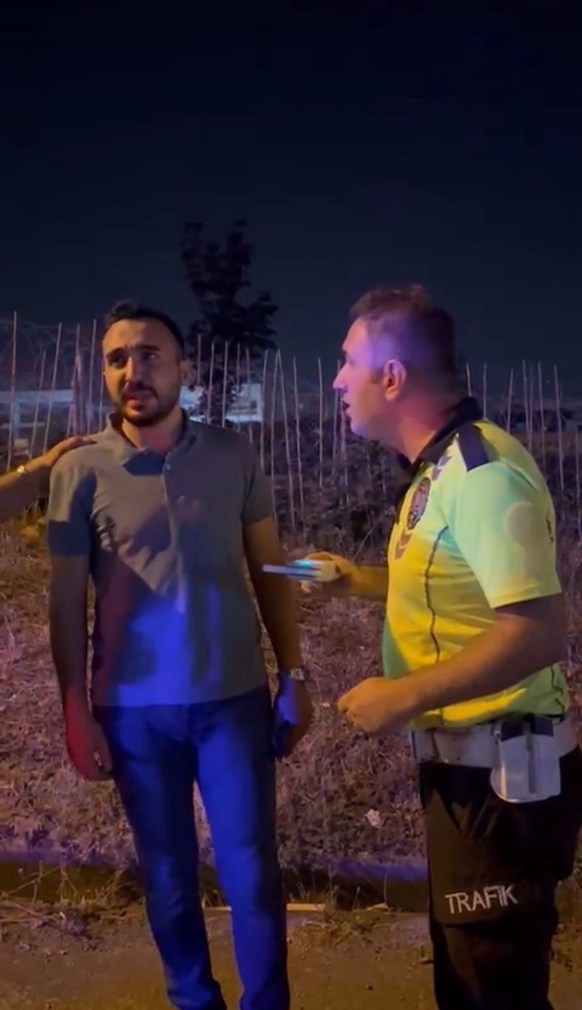 İstanbul Sultanbeyli’de 'Alkolmetreyi üfleyemiyorum' diyerek polise zor anlar yaşattı