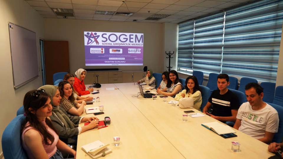 Büyükşehir Belediyesinin Sosyal Girişimcilik Merkezi’nde şimdi de “Sosyal Girişimciliğe Giriş”