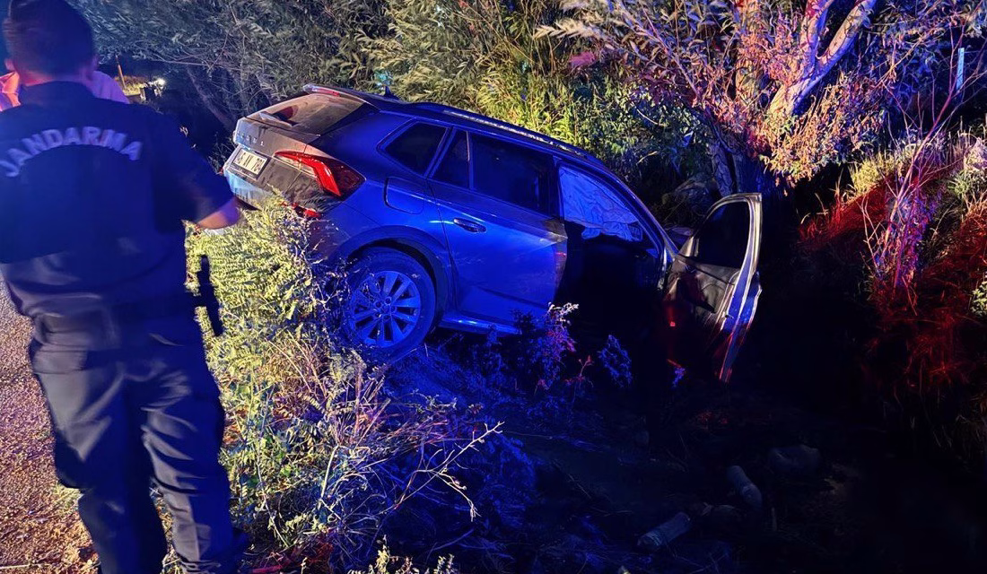 Kahramanmaraş’ın Elbistan ilçesinde iki otomobilin çarpışması sonucunda 4 kişi yaralandı.