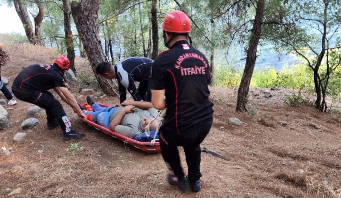 Kahramanmaraş’ta mesire alanında dolaşırken ayağı kırılan vatandaş için itfaiye ekipleri