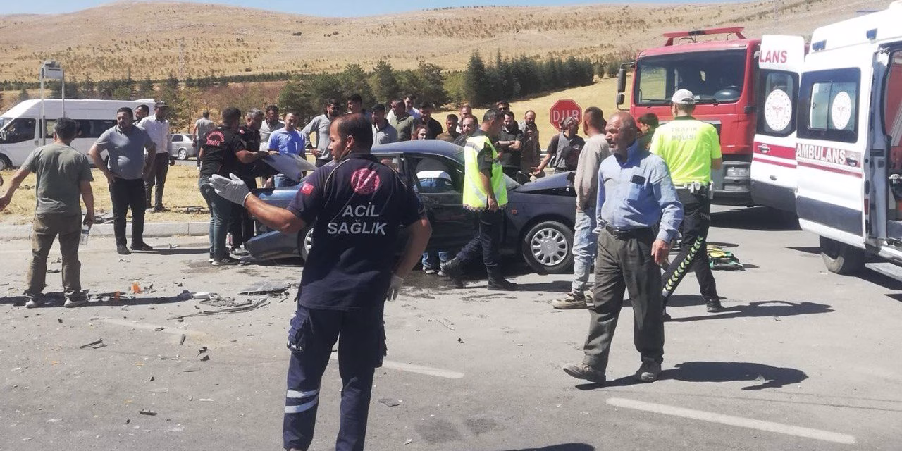 Afşin’de zincirleme kaza: 1 Ölü, 8 Yaralı