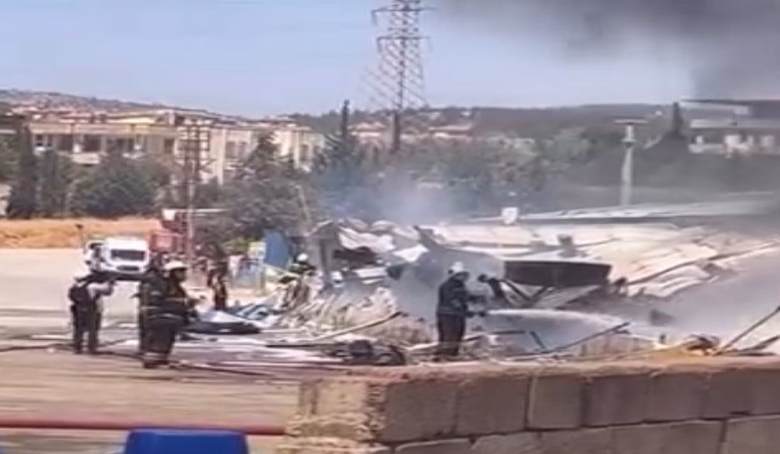 Kahramanmaraş'taki kağıt fabrikasındaki yangın kontrol altına alındı.