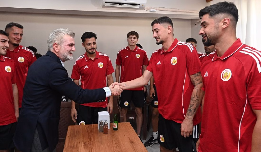 Kahramanmaraş Büyükşehir Belediyesi’nin destekleriyle Onikişubat Spor Kulübü’ne kazandırılan yeni tesisin