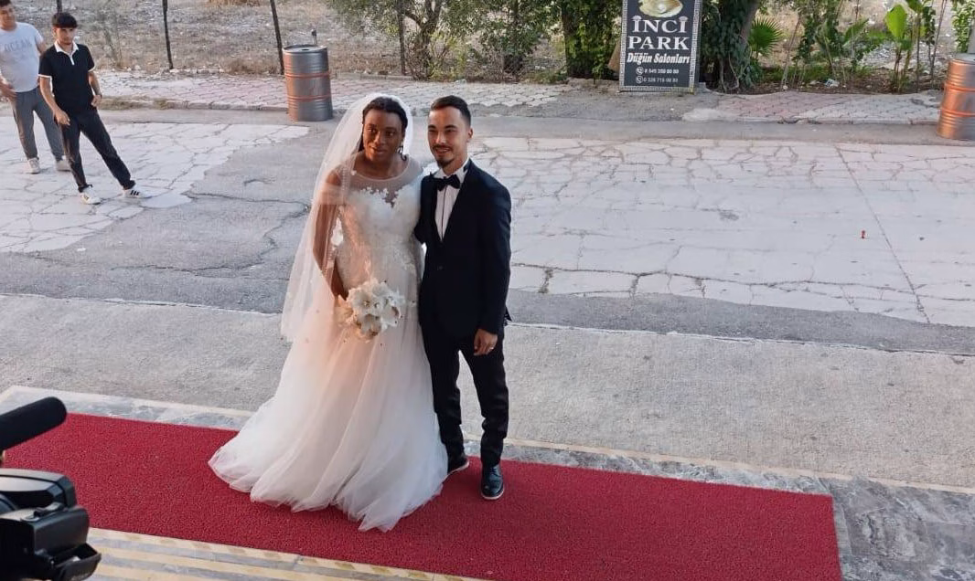 Yaklaşık 10 yıldır ABD’nin Philadelphi kentinde mutfak desingin olarak çalışan