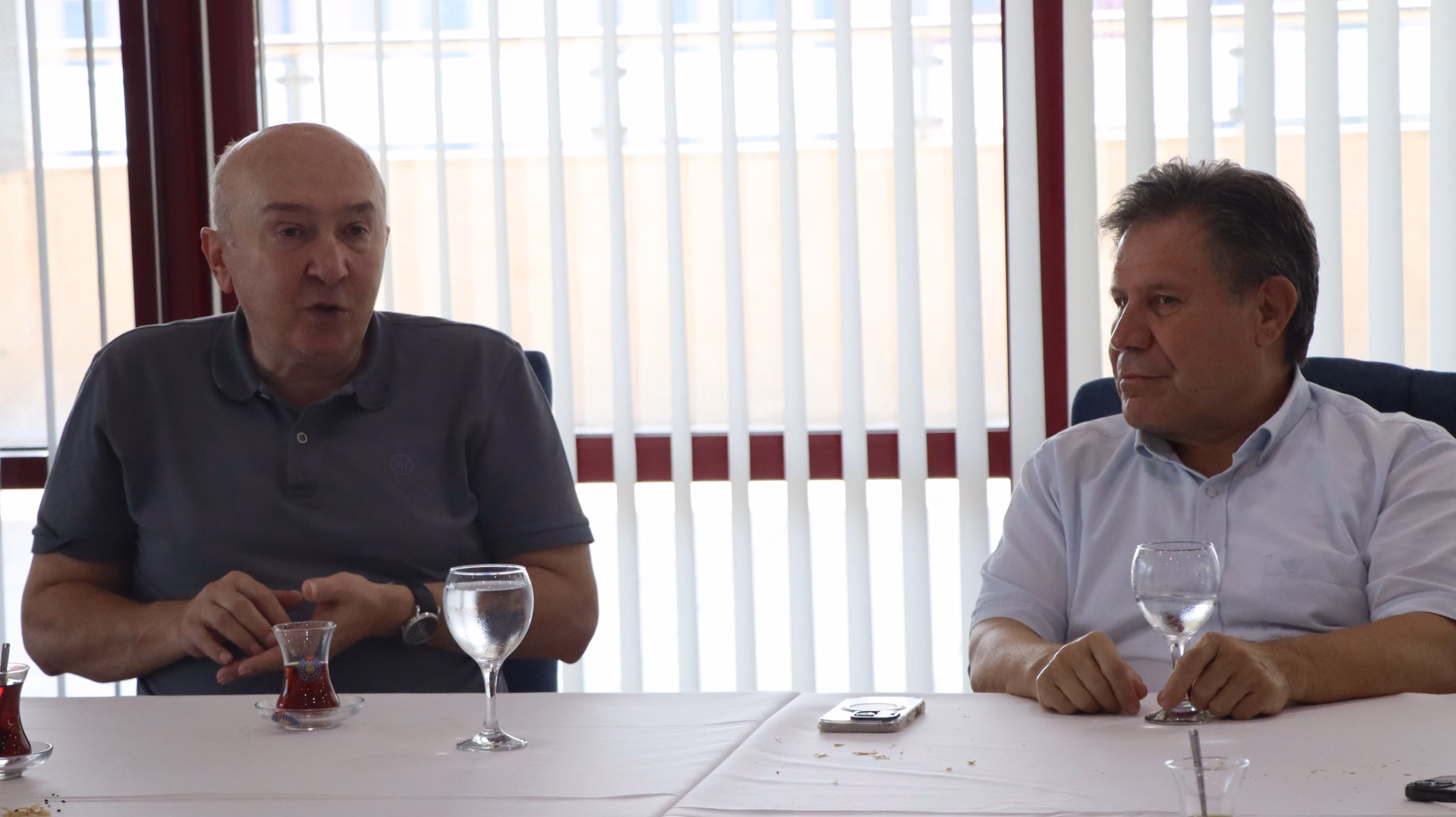 WhatsApp Gorsel saat .. bdb